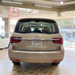 Infiniti QX80